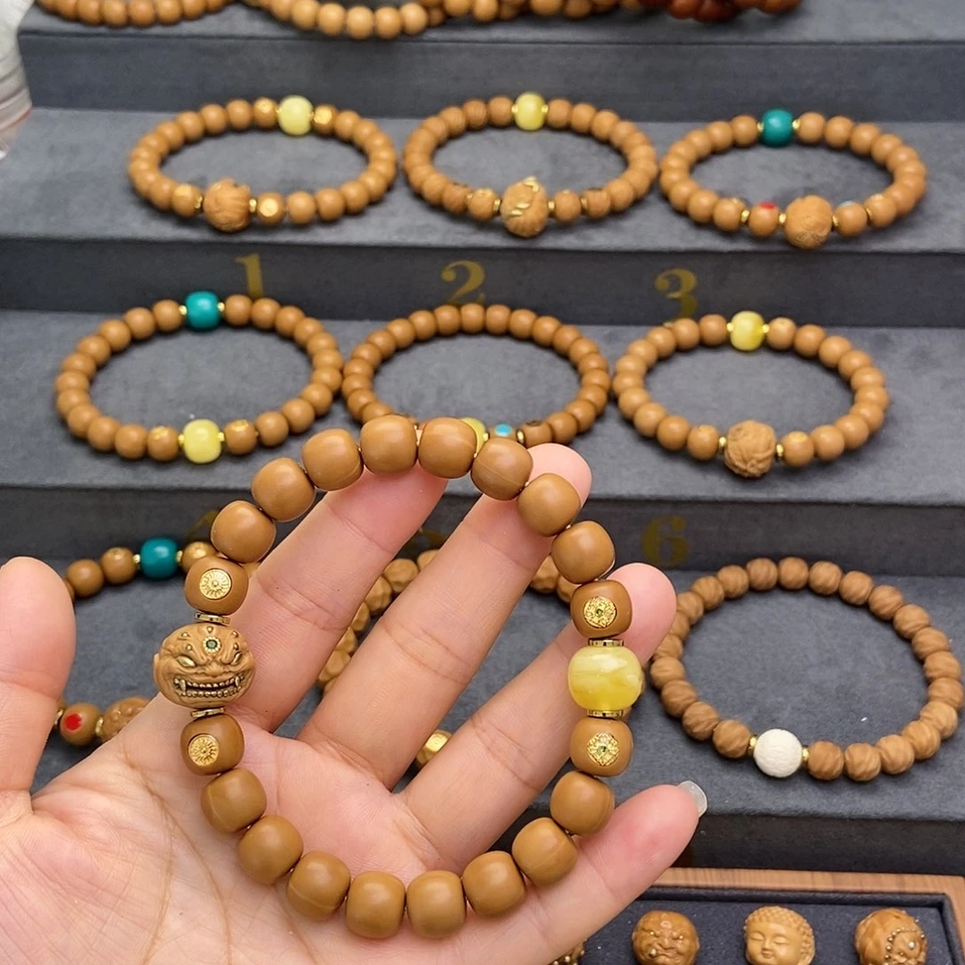 猴头核桃手串猴头核桃手串六目原 黄四标10.1