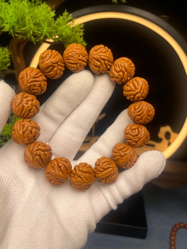 龙纹桃核豹子头油性足密度高