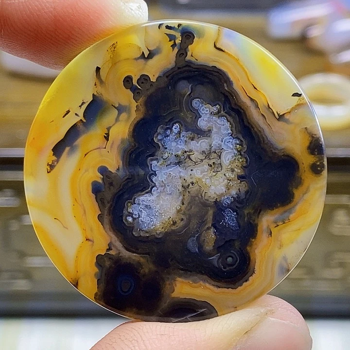 未镶嵌颈饰玛瑙/玉髓