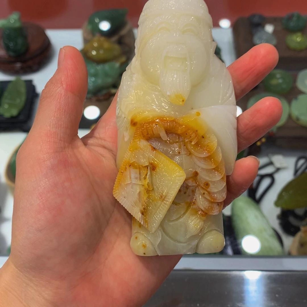 蛇纹石玉未镶嵌财主