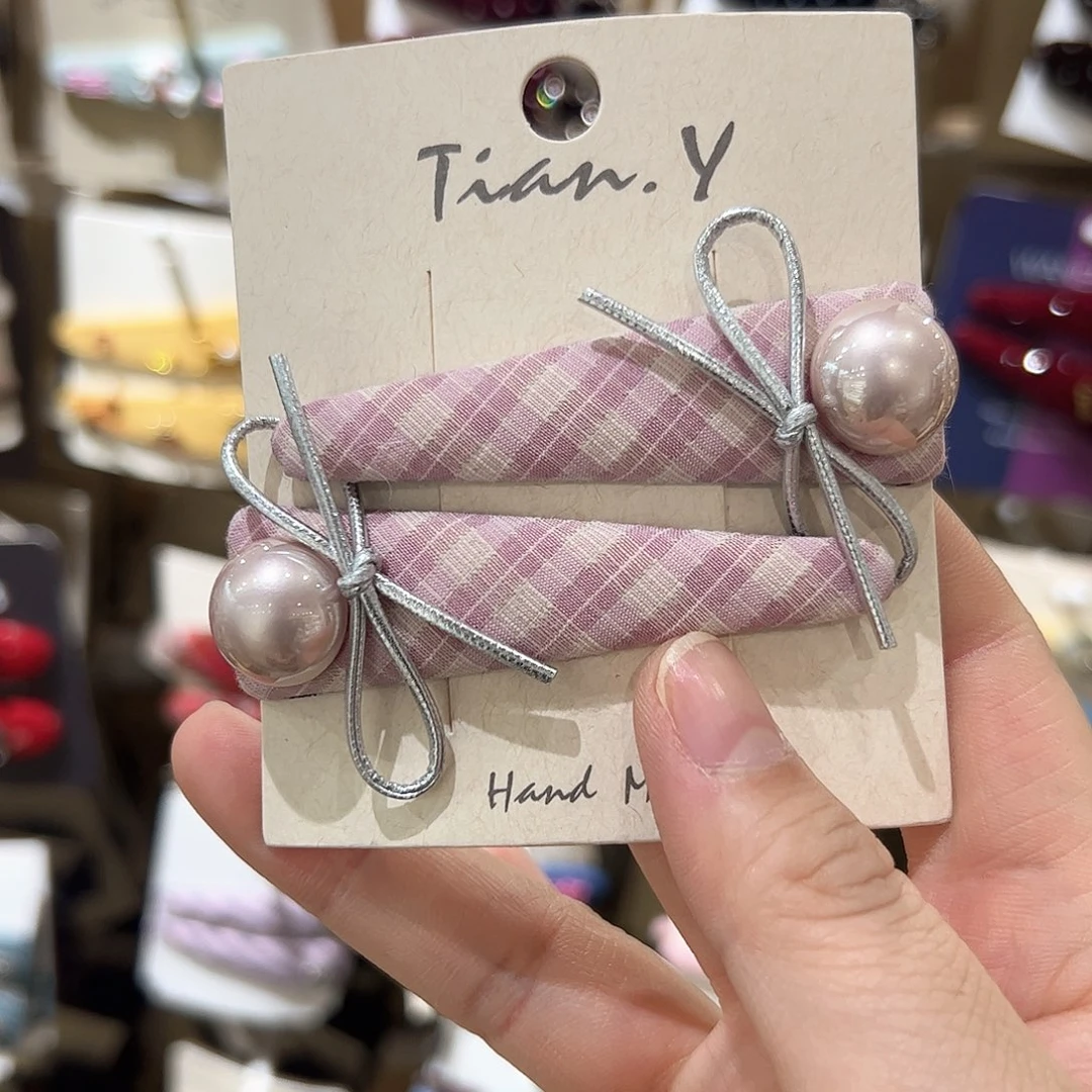 布艺非金属粉色球拜拜夹