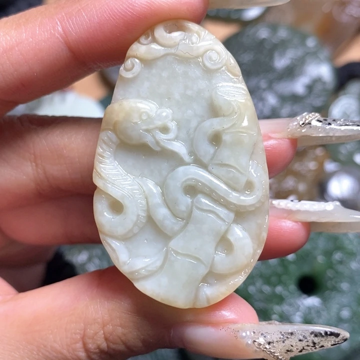 和田玉颈饰未镶嵌