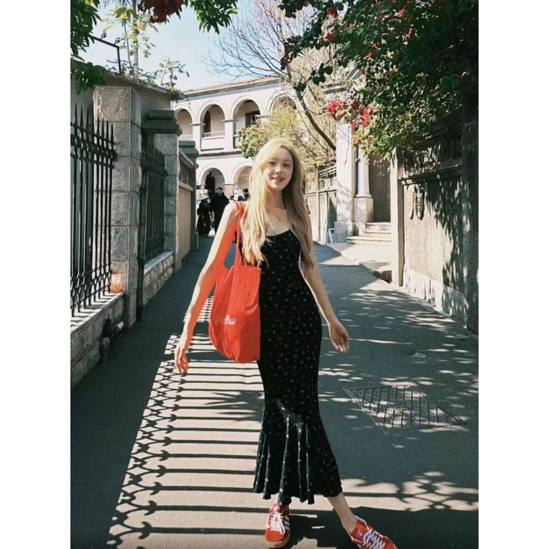 徐秋阳 碎花鱼尾 百搭时尚气质法式小众设计感碎花鱼尾裙10798