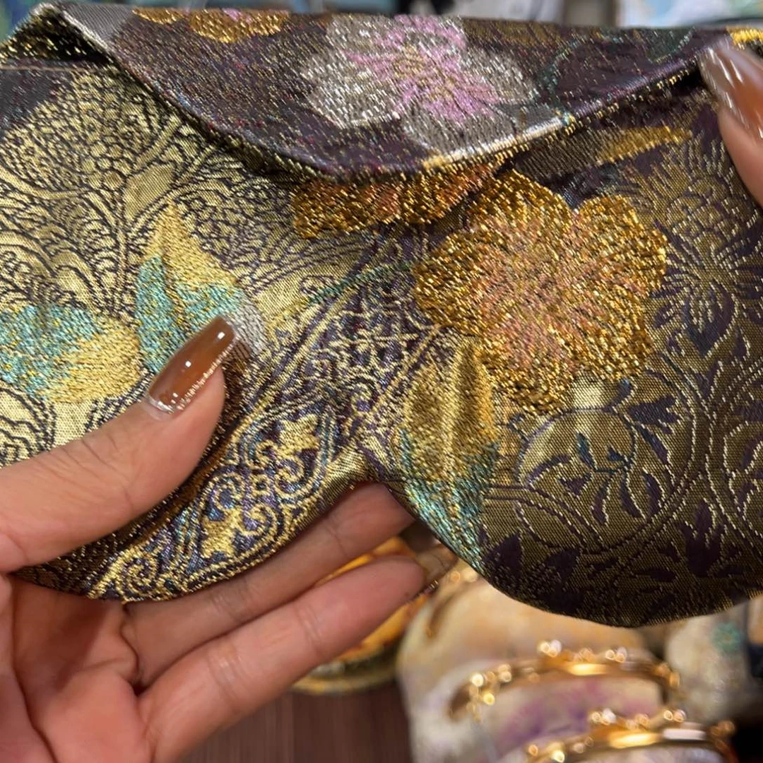 时****蚕丝福利花卉桃心眼镜盒