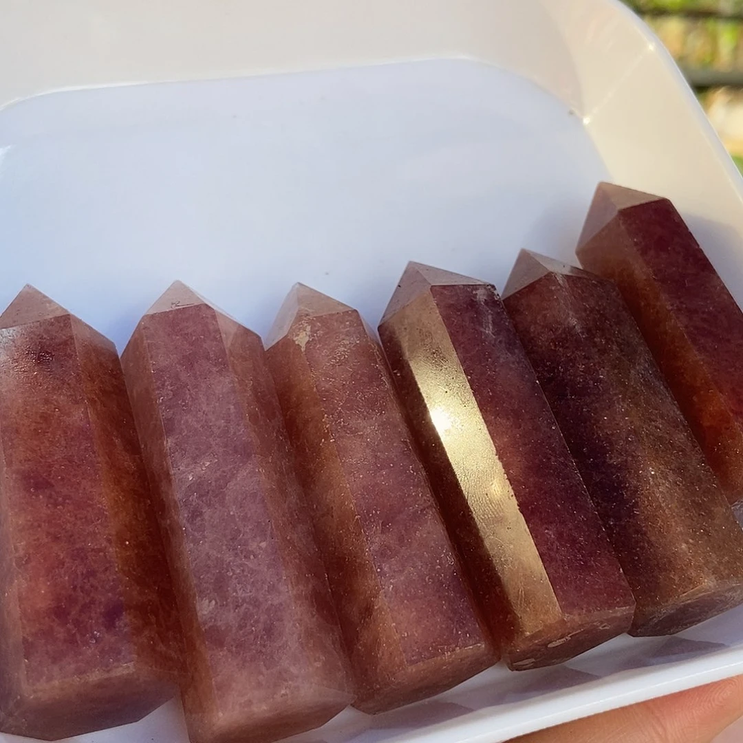 水晶珠宝半成品未镶嵌草莓柱