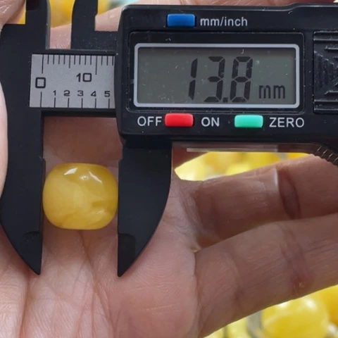 【闪购商品】裸石蜜蜡未镶嵌非*35号