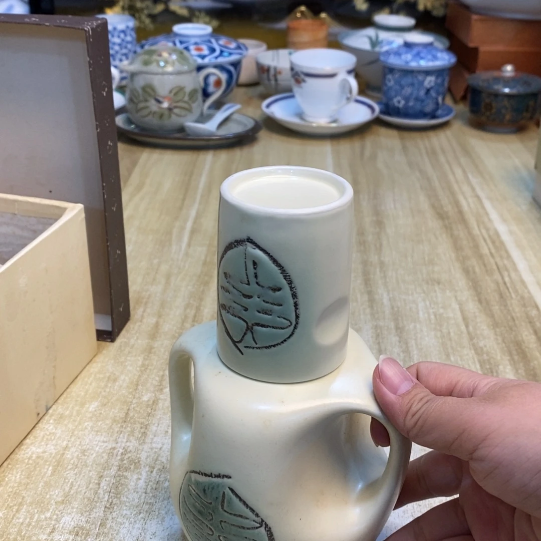 青***青易雅集工艺品有限公司