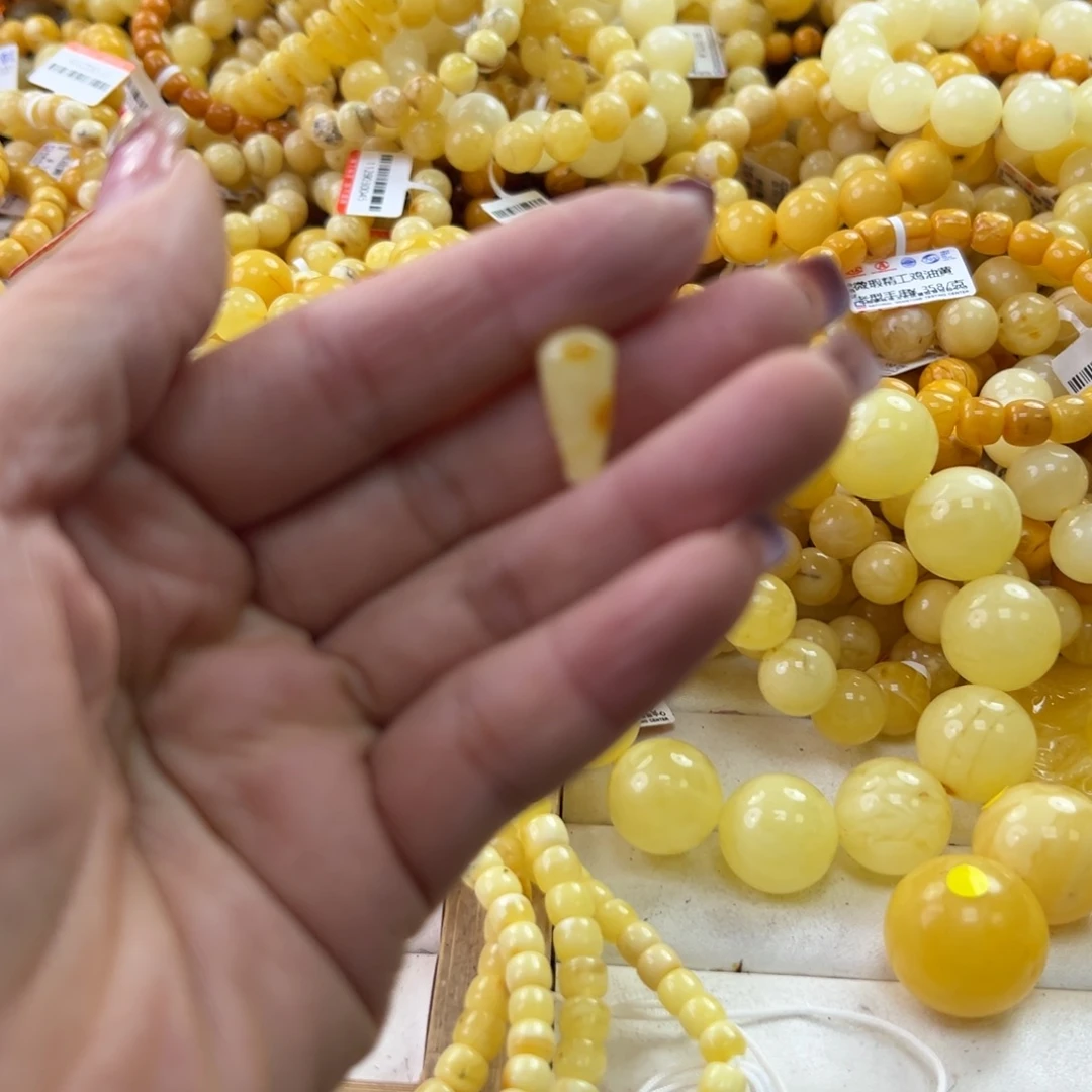 琥珀珠宝奇石未镶嵌