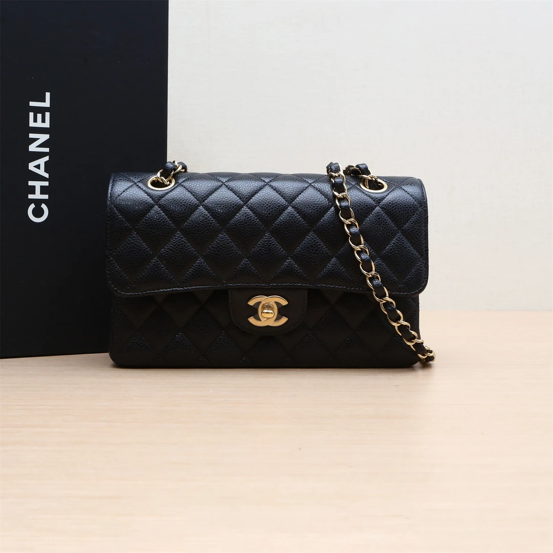 99新 Chanel/香奈儿 小花6珊 口盖包 小号 黑色 荔枝皮 30开 金扣