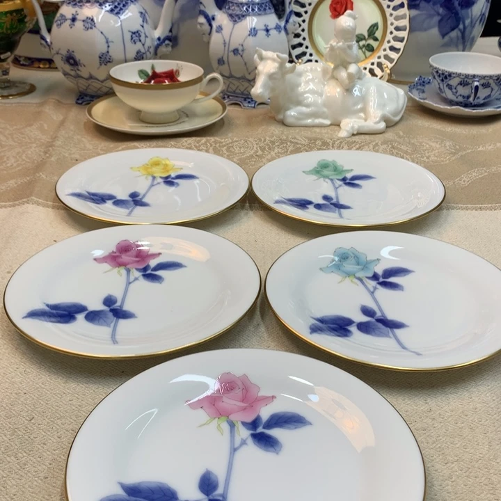 莉****紫砂金瓷阁精品瓷器店