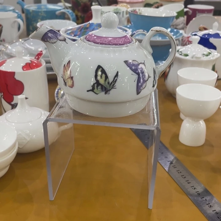 220ml陶瓷茶壶一个