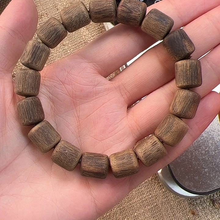 手串沉香沉水1.1桶珠单圈24克多样性发一