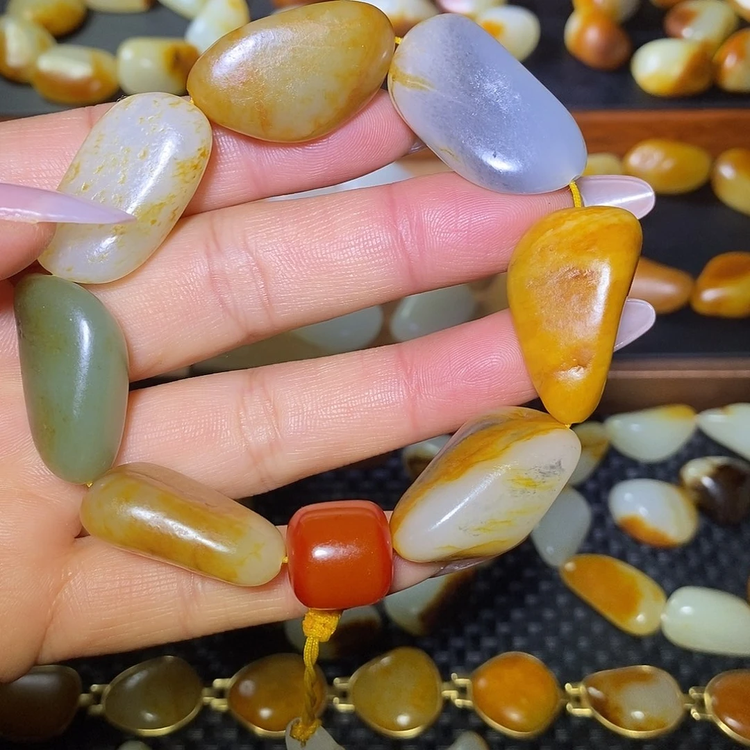 和田玉未镶嵌手串