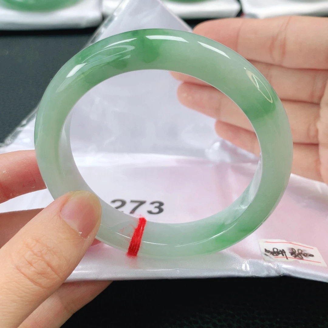 未镶嵌手镯翡翠缅甸58