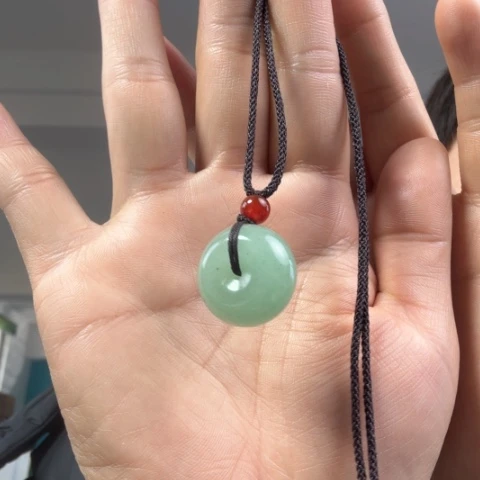 石英质玉颈饰未镶嵌随机发1