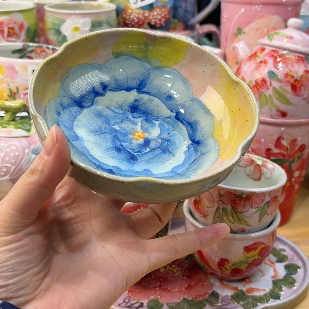 瓷片兔兔哈啊哈哈哈哈哈哈