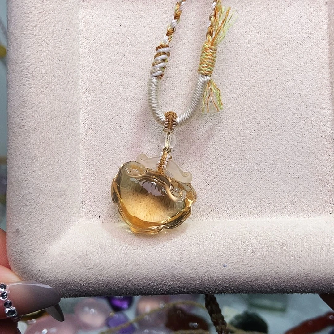 吊坠(赠链)未镶嵌水晶