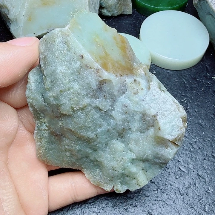 未镶嵌和田玉（糖玉）珠宝奇石