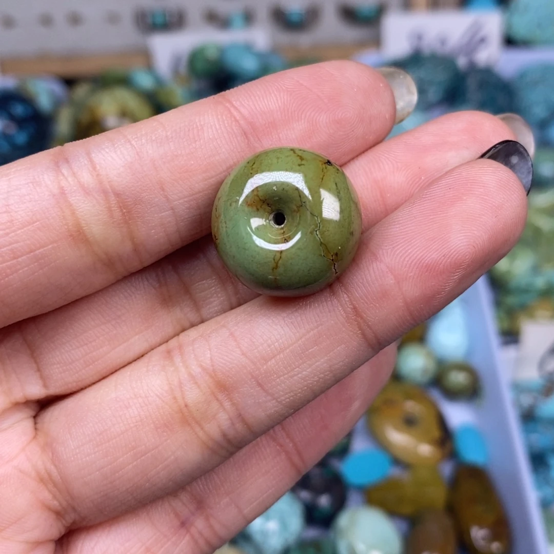 绿松石未镶嵌挂件