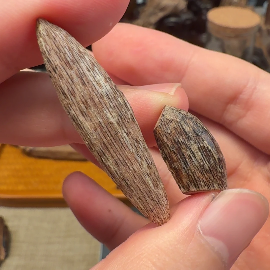 沉香海南黄油格瓜子