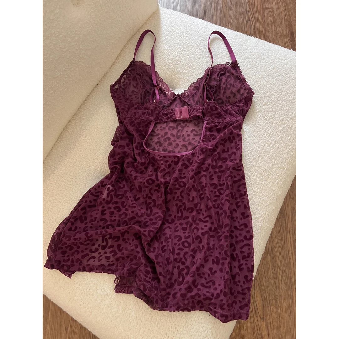 韩版纯欲蕾丝纯色冰丝吊带睡衣女夏日爆款轻奢睡袍性感居家服套装