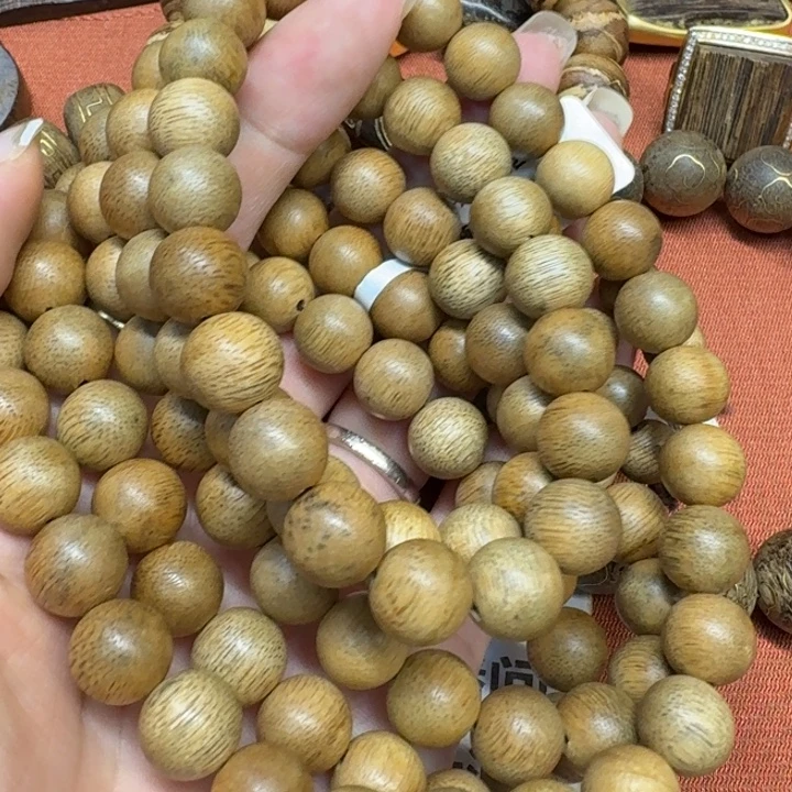大叶紫檀（黑酸枝木类）