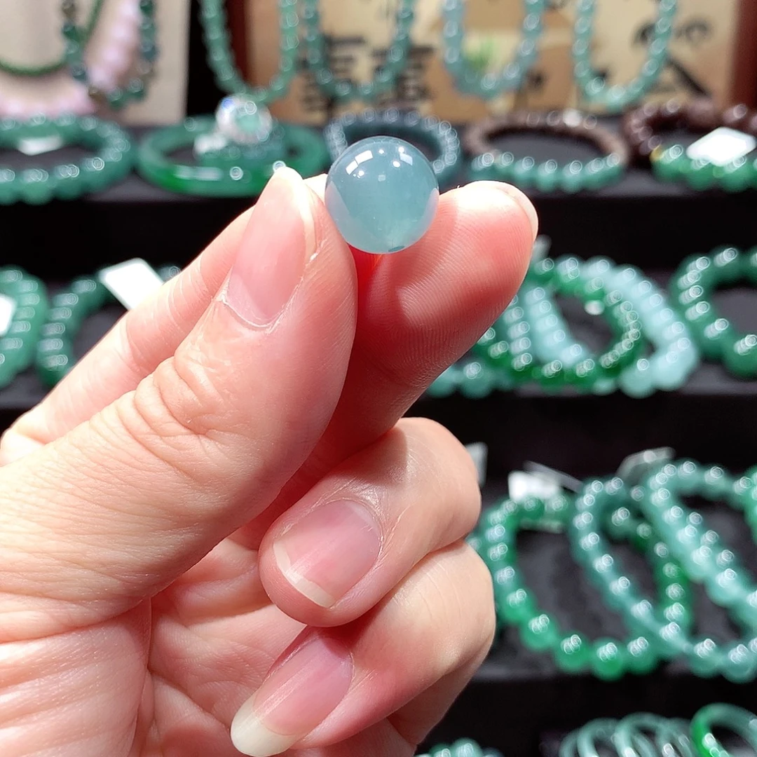 大****翡翠未镶嵌手链卡12.5