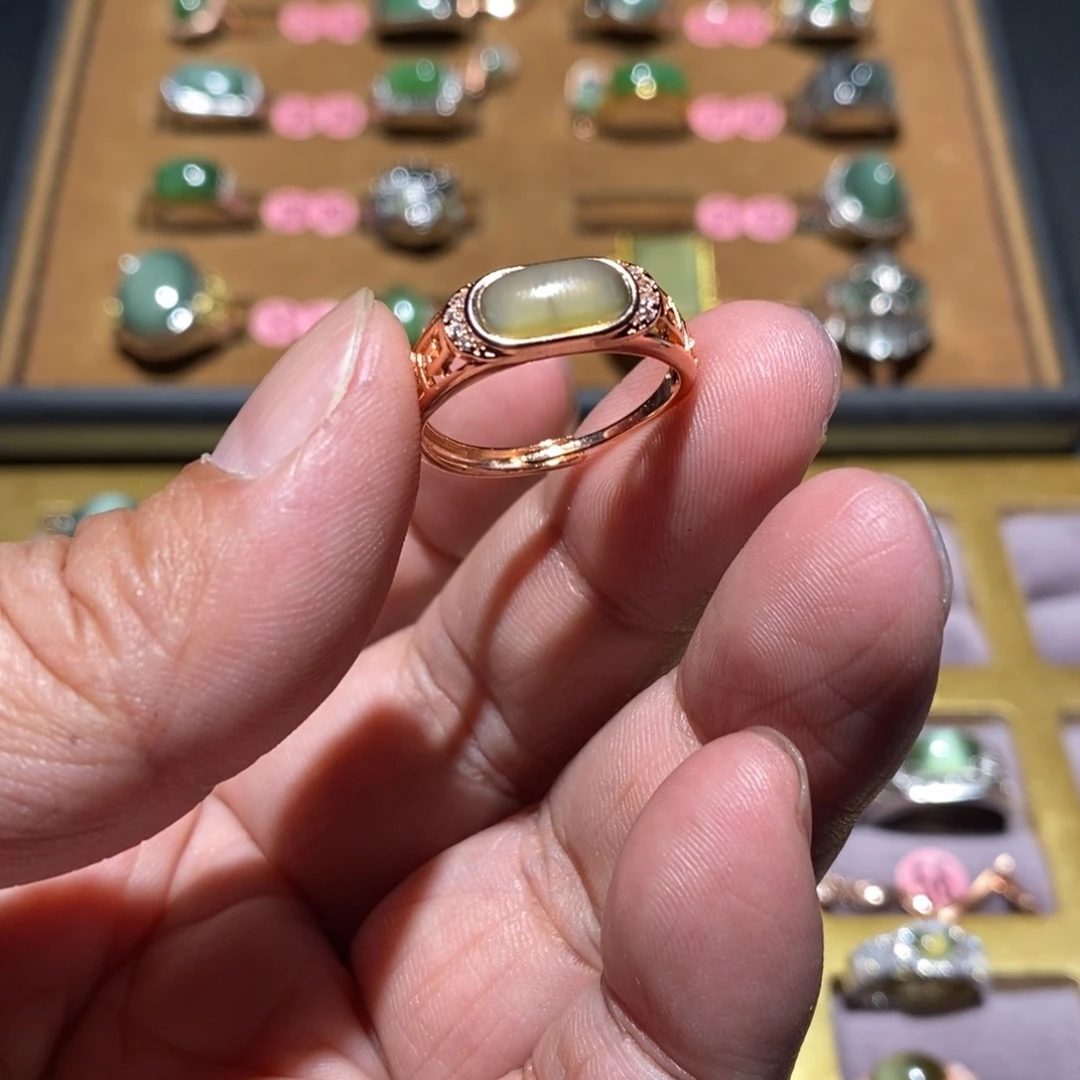 和田玉（碧玉）戒指未镶嵌