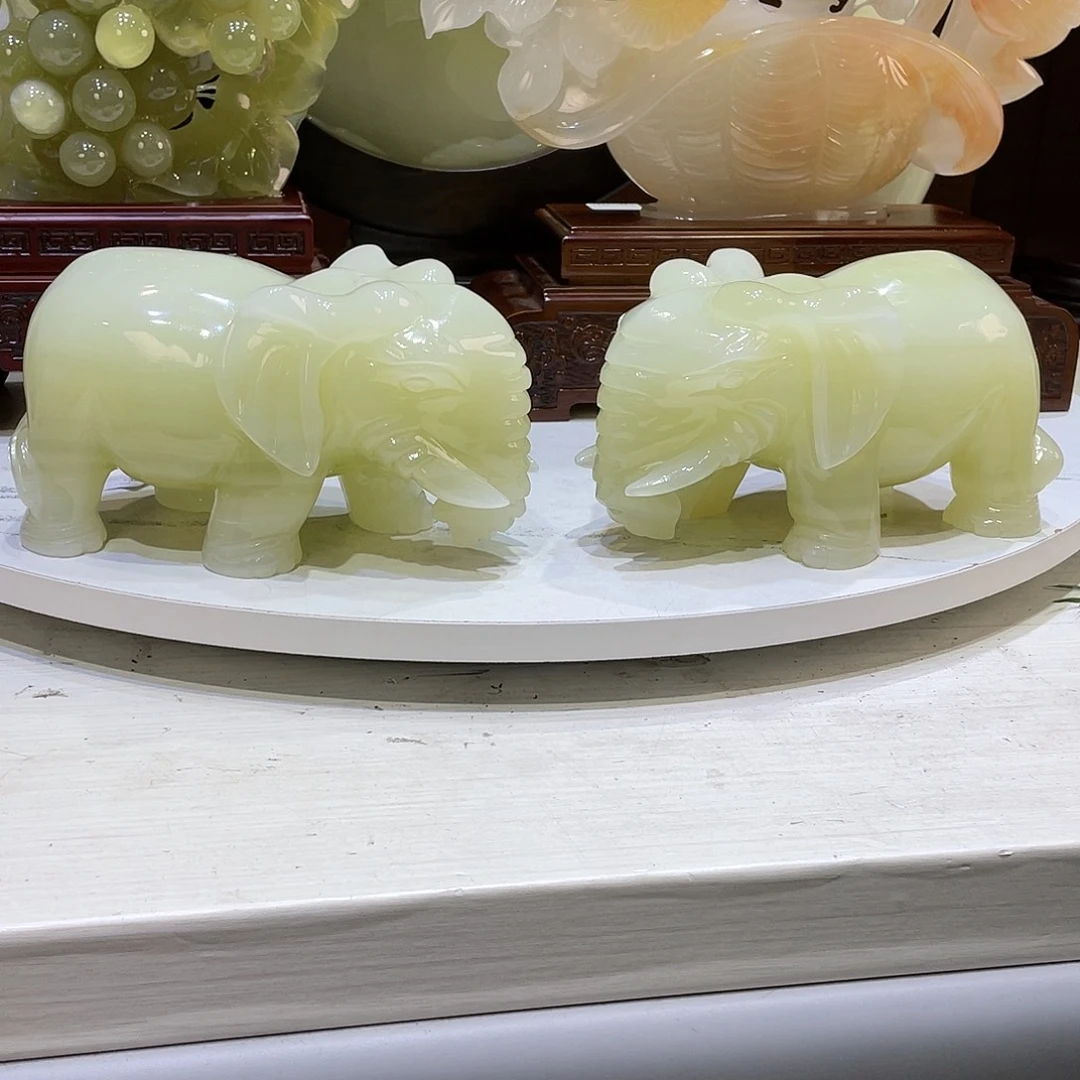 玉精品天然玉石大象摆件