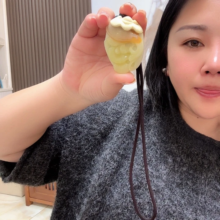 蛇纹石玉合金颈饰