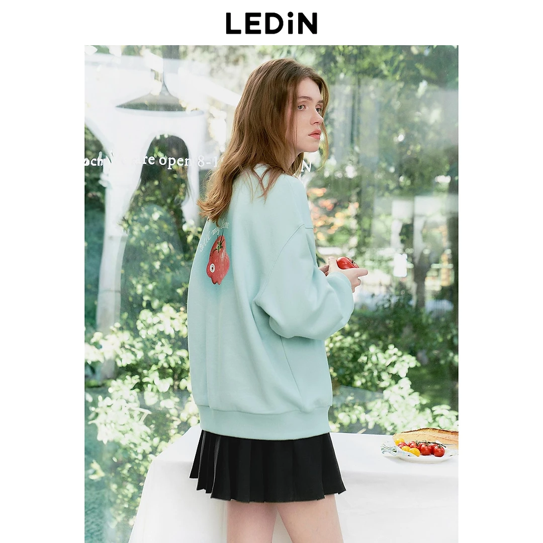 乐町圆领宽松卫衣25年春季新款晕染大图印花上衣韩系清新蓝色卫衣