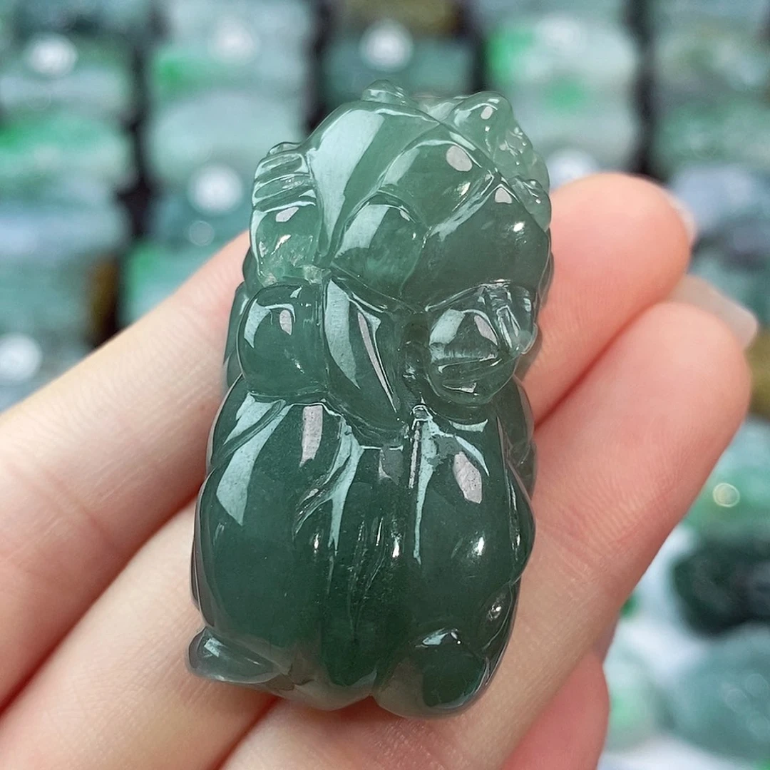 颈饰未镶嵌翡翠天然