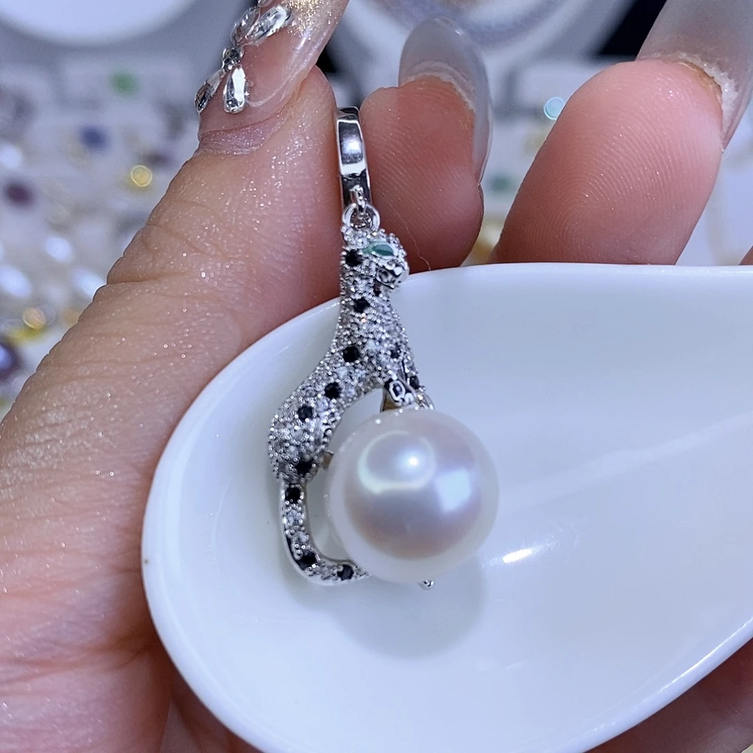 颈饰合金淡水珍珠