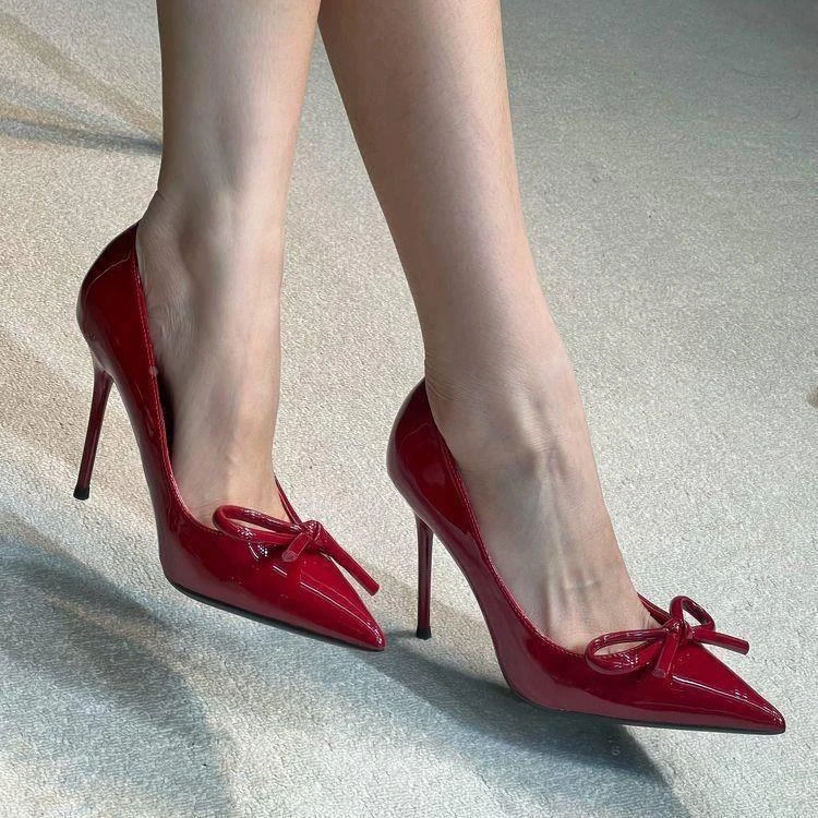 [专柜撤场]2025春季新款酒红色蝴蝶结法式高跟鞋女漆皮气质浅口尖