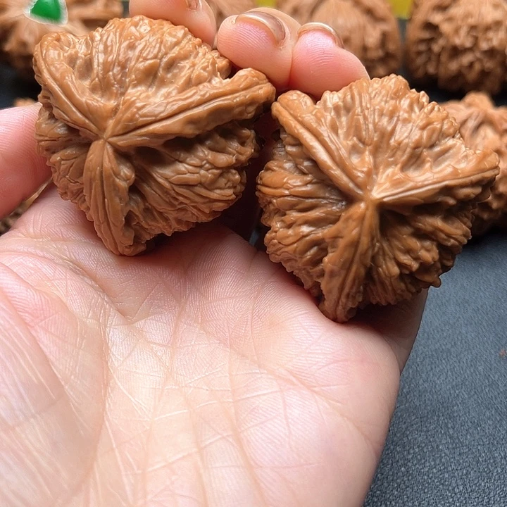 创***部核桃42尺白狮子拼接三棱