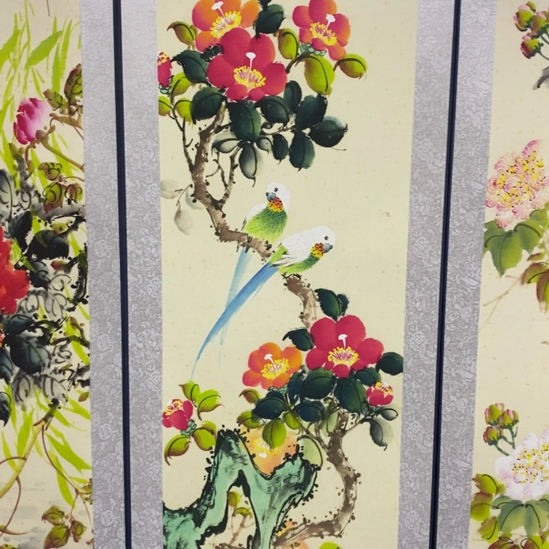 我们在外面吃东西的