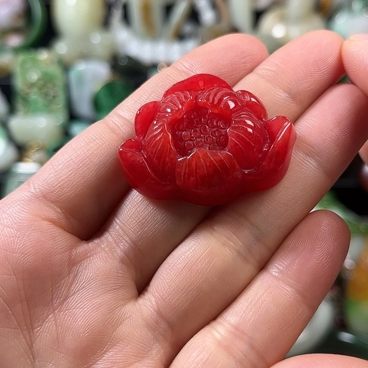 翡翠未镶嵌颈饰翡翠未镶嵌颈饰