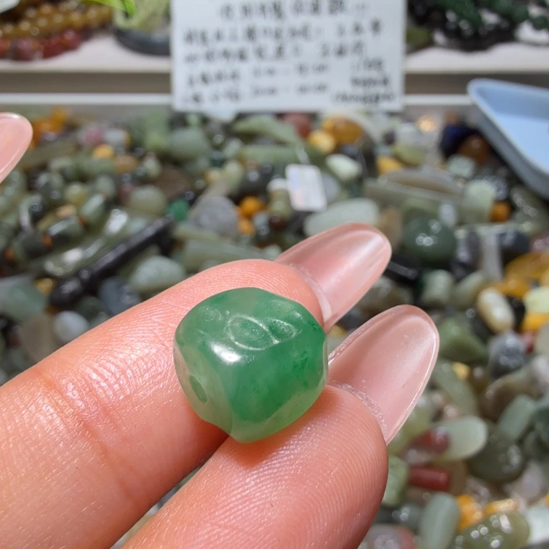 和田玉未镶嵌珠宝奇石