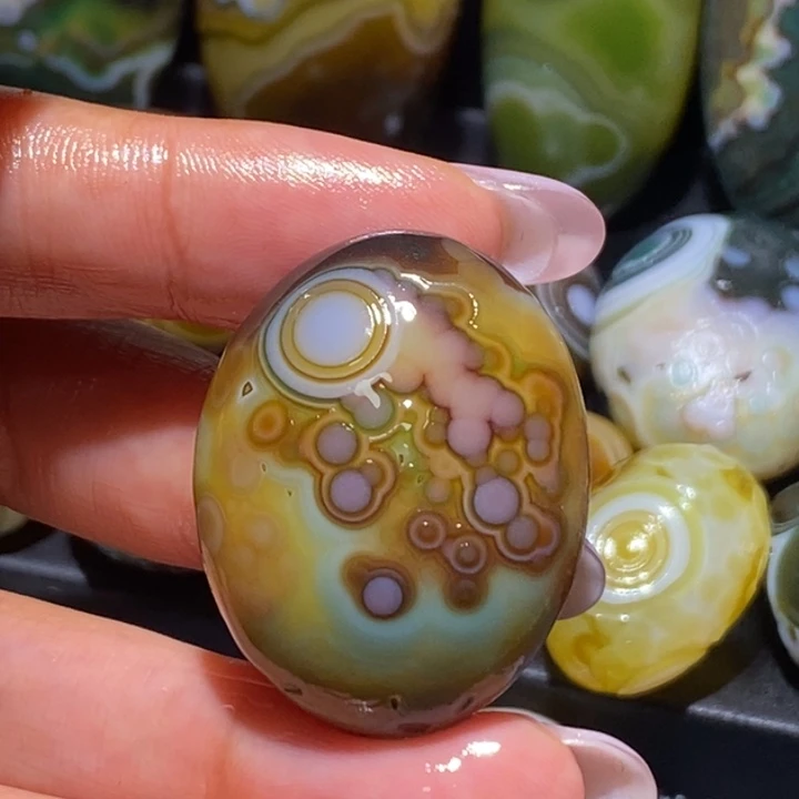 玛瑙/玉髓未镶嵌珠宝奇石139