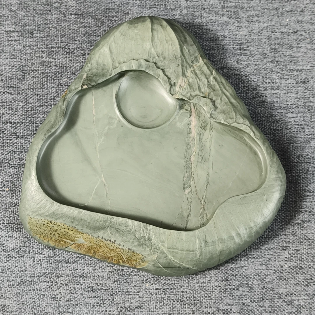 老坑洮砚，黄志民大师纯手工雕刻荷叶砚，尺寸14.3*14*2.7厘米