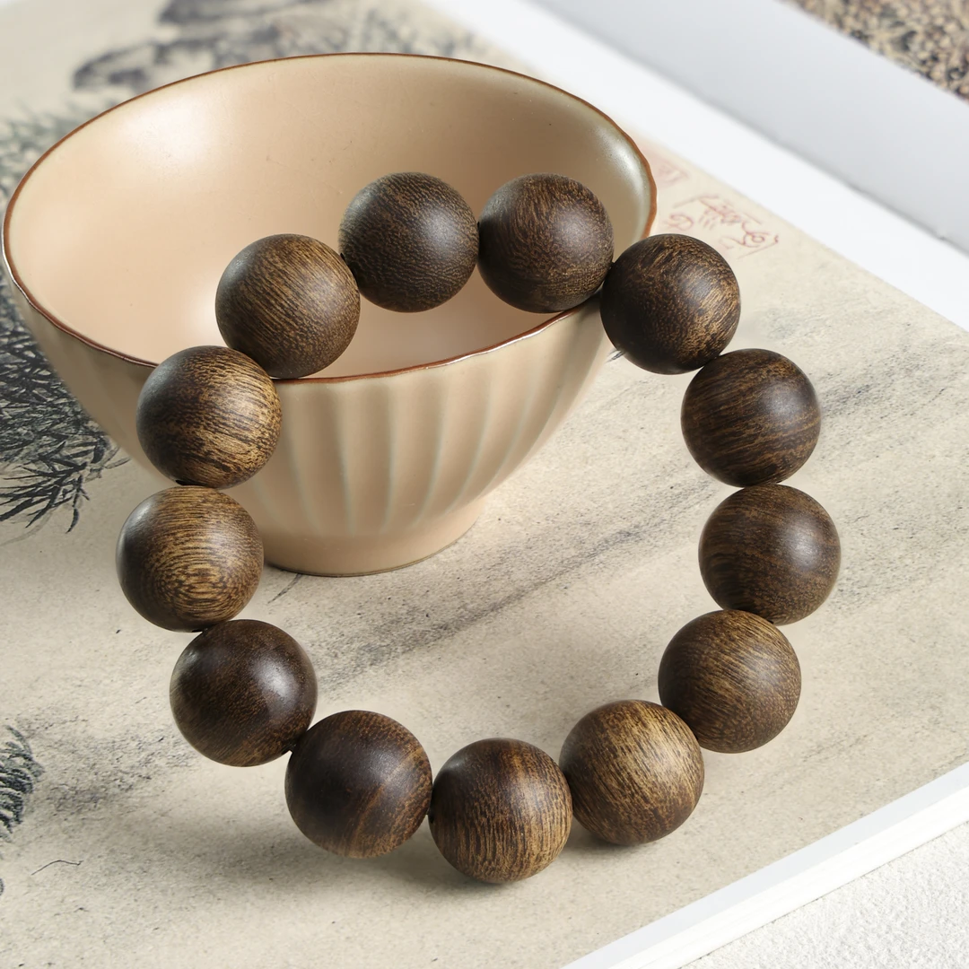 沉香L090越南芽庄雷击留疤菁纯老料白奇楠单圈手串18mm+