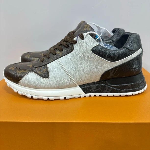 95新 LouisVuitton/路易威登 40.5码 runaway 老花 低帮休闲鞋