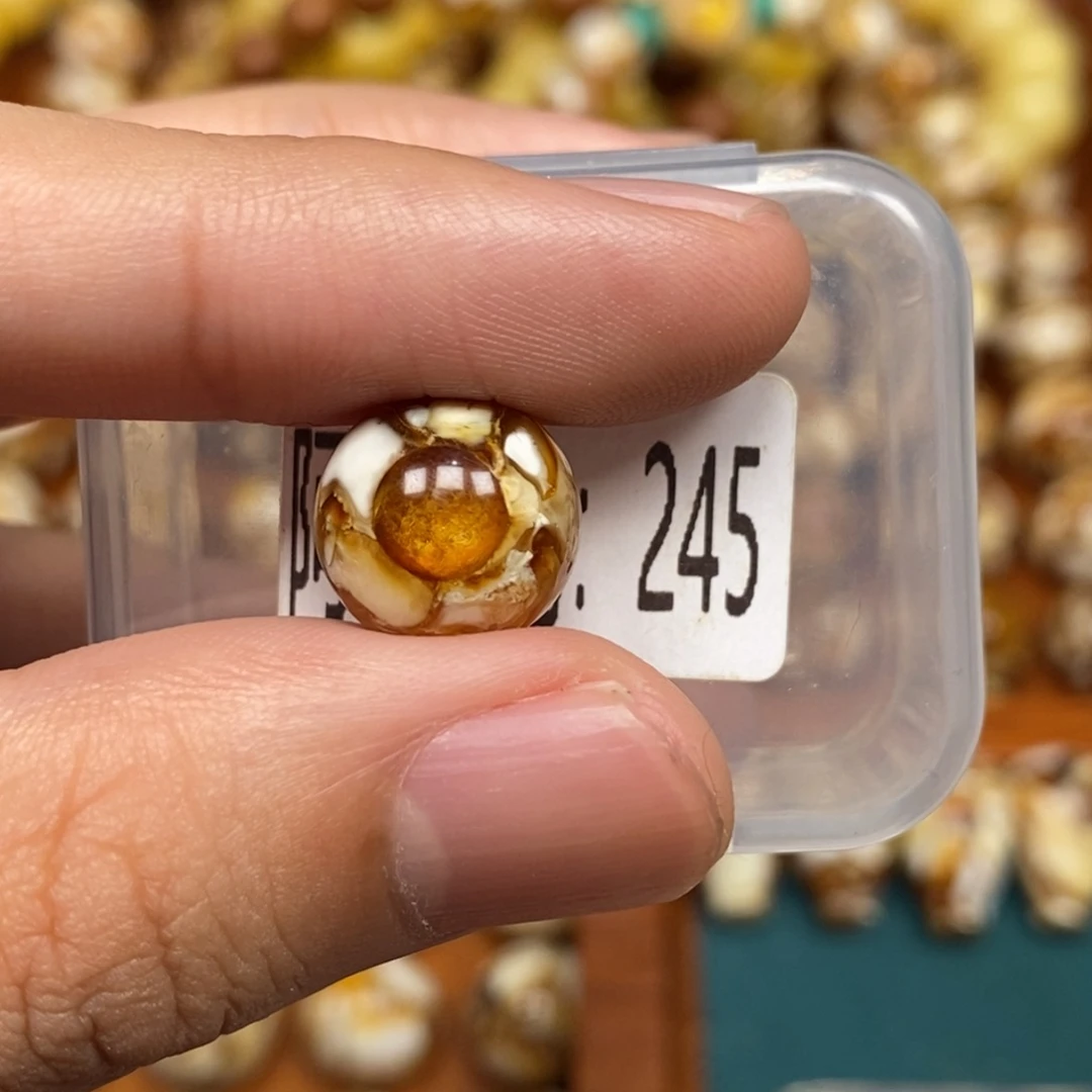 猴头核桃把件沁色圆珠老型245