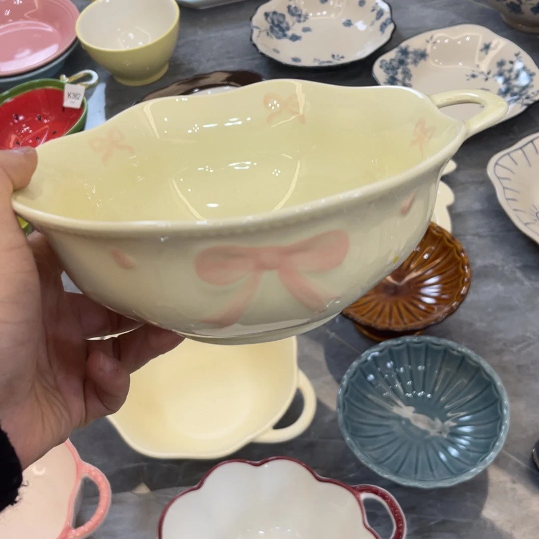 陶瓷微瑕餐具介意勿拍，满18飞！