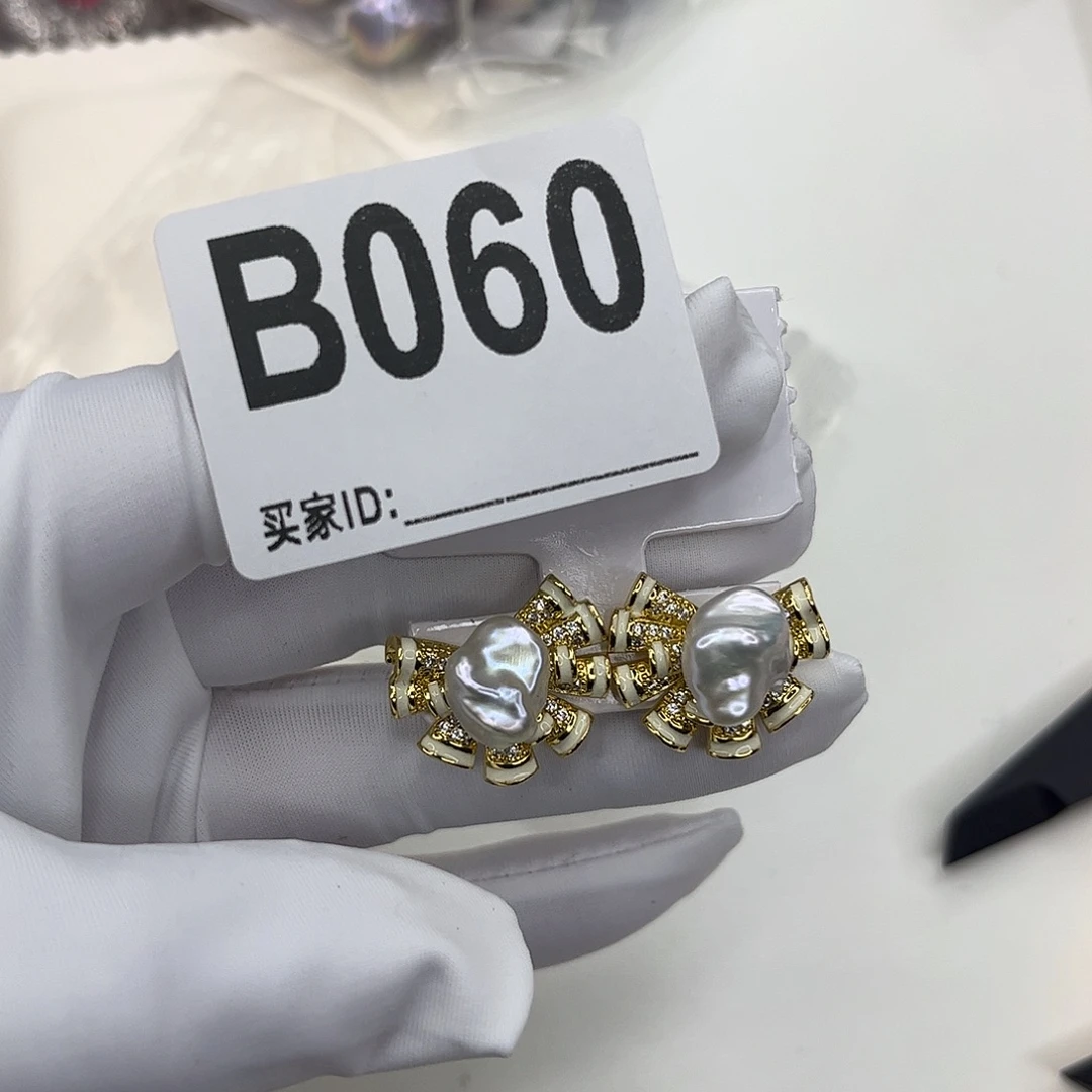 合金淡水珍珠耳饰