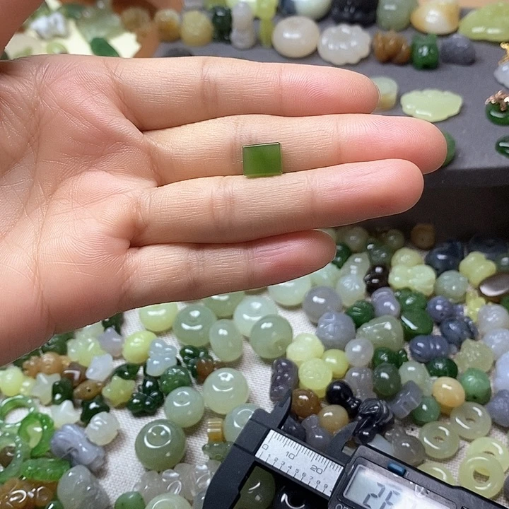 未镶嵌和田玉挂件戒面