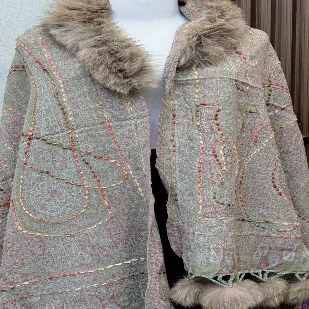 A Y N 299 狐狸毛 羊绒克什米尔围巾披肩 国内现货