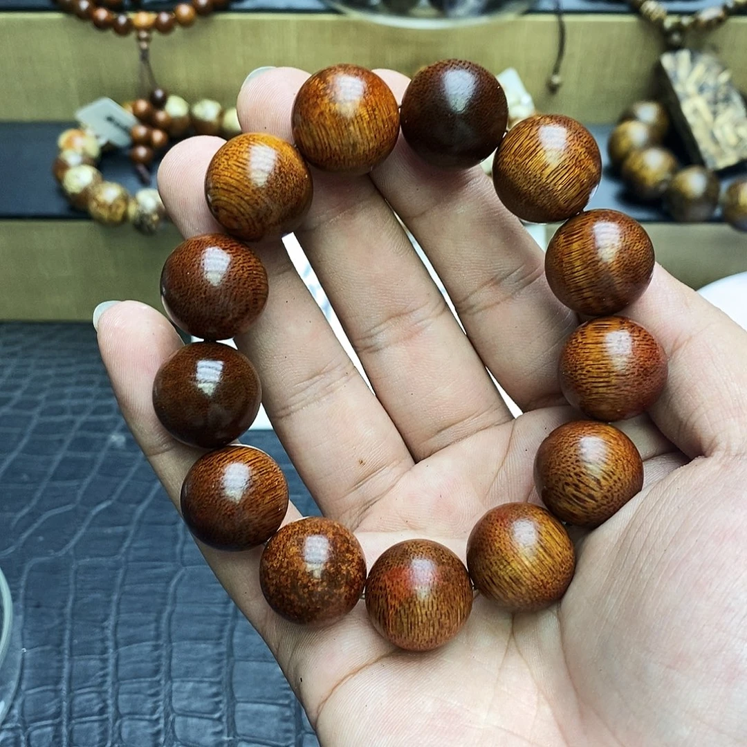 沉香碎屑沉香富国岛红土