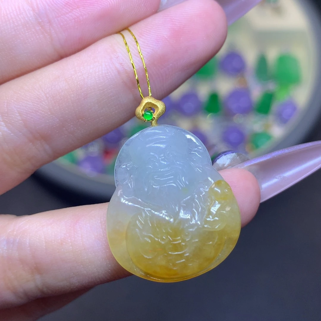 翡翠18K金镶嵌颈饰