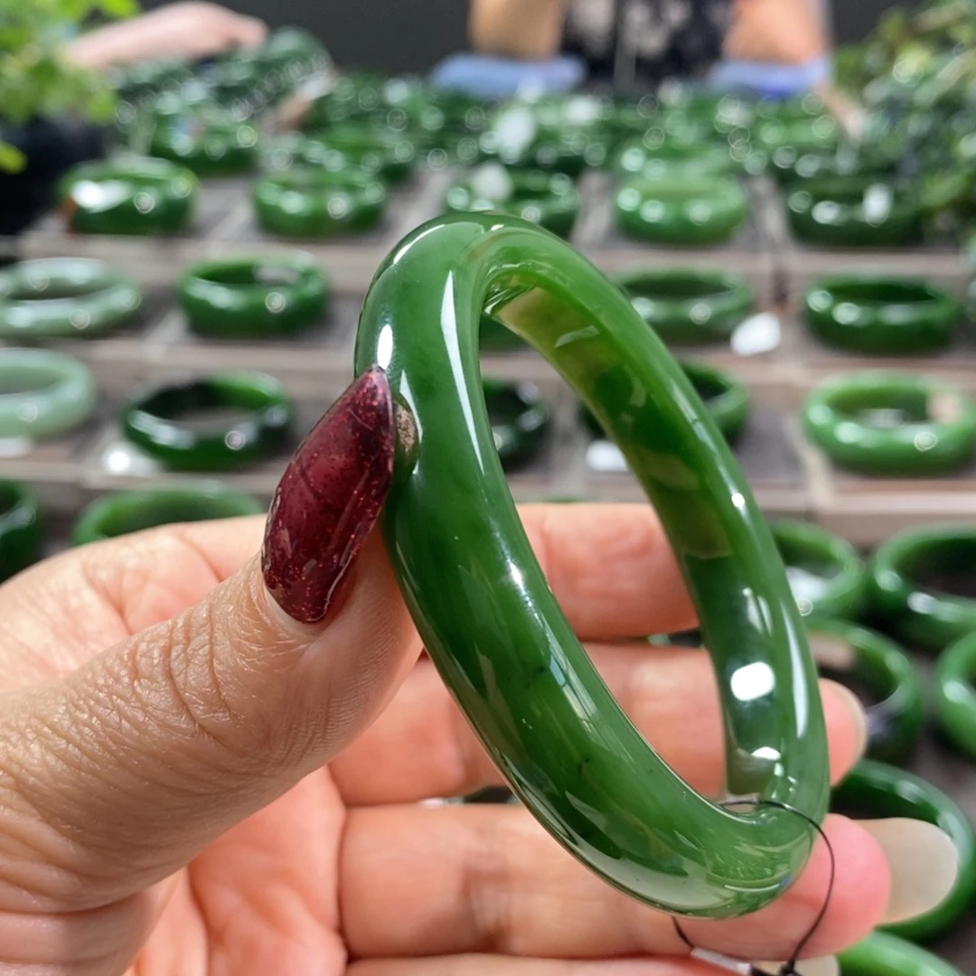 坎***喵和田玉（碧玉）手镯未镶嵌